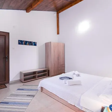 Apartmanhotel Blue Breeze Órmos Prínou