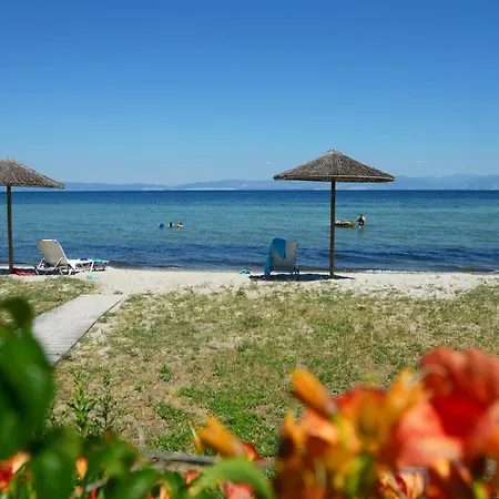 Blue Breeze Aparthotel 3*