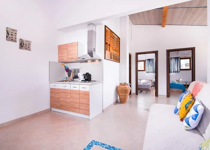 Blue Breeze 아파트호텔 3*